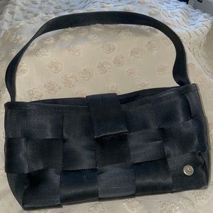 Vintage: Harvey’s seatbelt bag Mercedes Benz edition